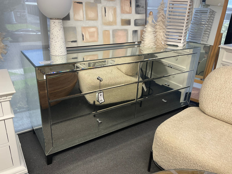 Warehouse Relocation Clearance/ Hollywood 1.73m Mirrored Chest of Drawer