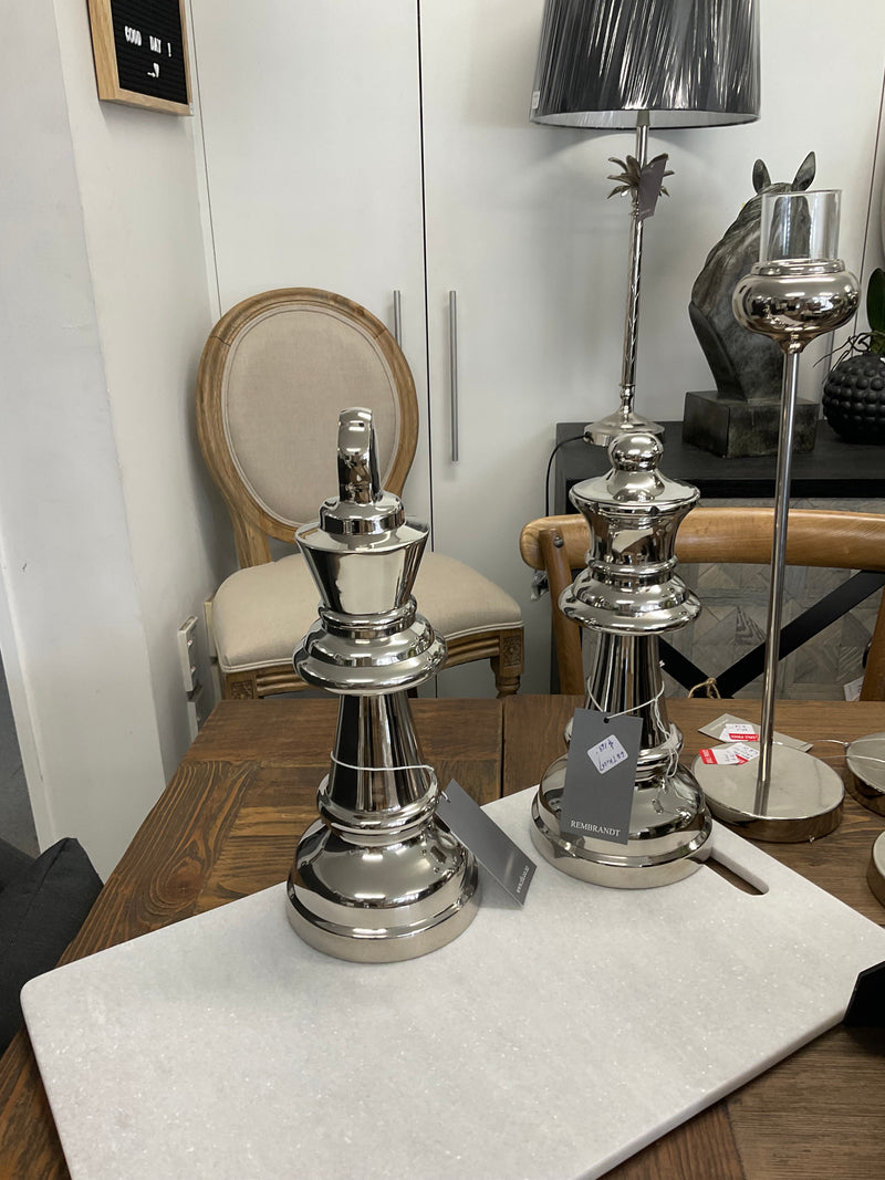 ALUMINIUM KING CHESS PLAYER KING