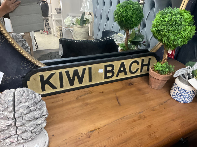 Kiwi Bach Wood Sign
