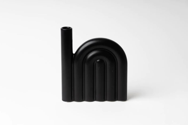 Harold Vase Black