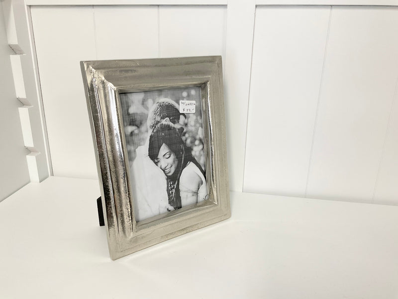Aluminium Silver 3 Relief Photo Frame/ L