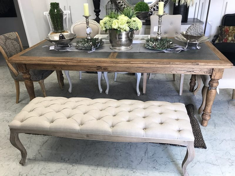 Buttoned Bench Beige Linen/Oak / Weather Washed