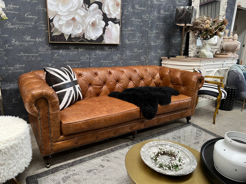 Top Grain Leather Chesterfield 3 seater in Cocoa