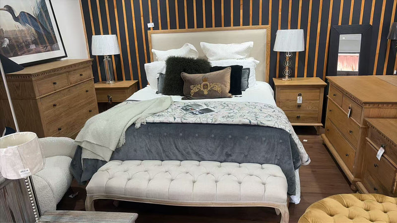 CAROLINE FABRIC PANEL OAK BED King /Without Routed Groove Details