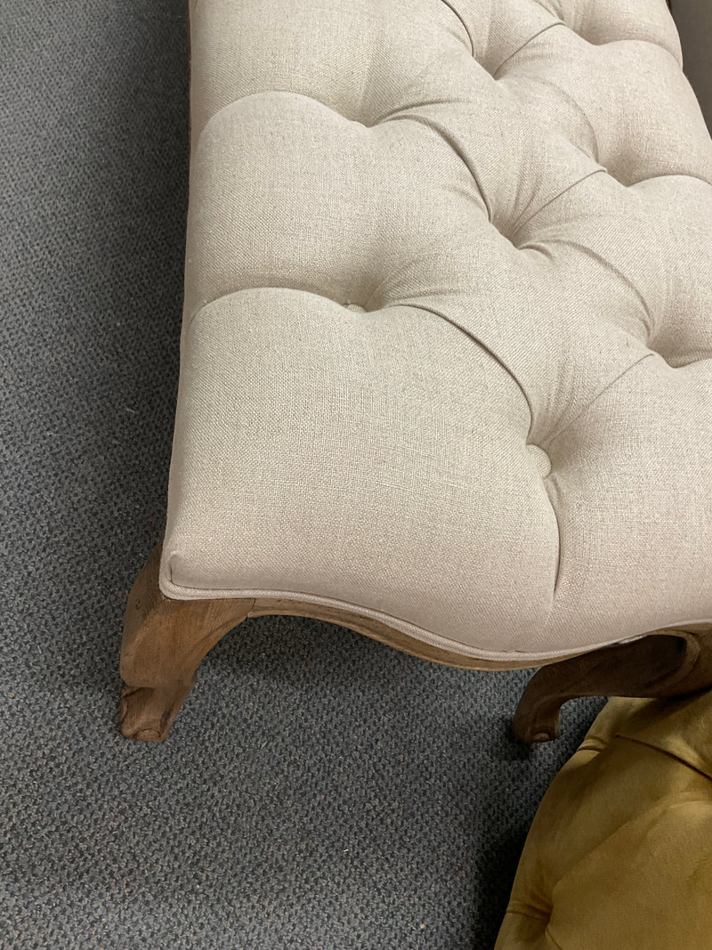 Buttoned Bench Beige Linen/ Oak/ Natural