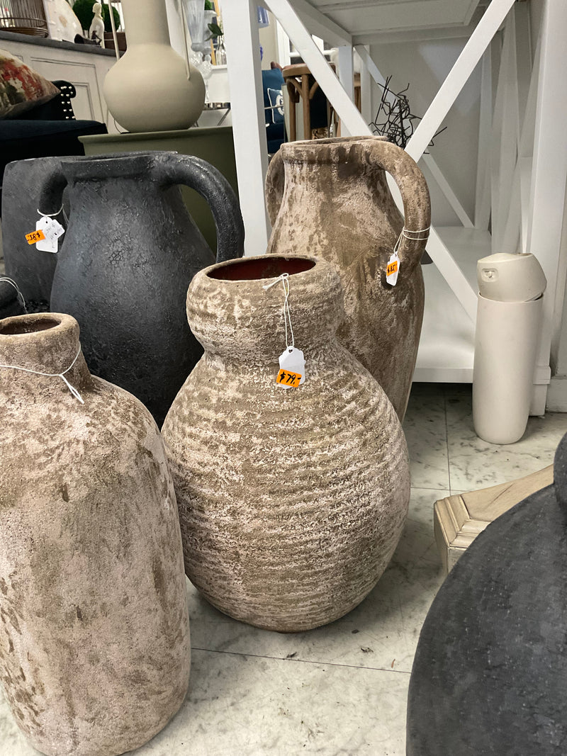 Earthenware Waisted Vessel - Aged Natural