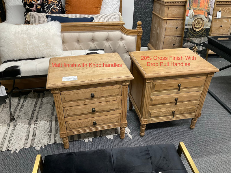 French Villa 3 drawers OAK Bedside table Natural MATT / Knob