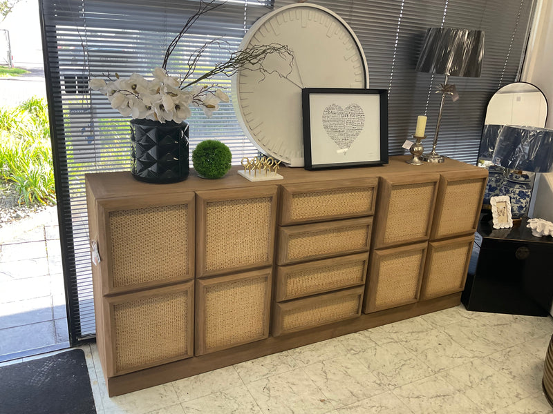 Special /215CM Sideboard DCCO220