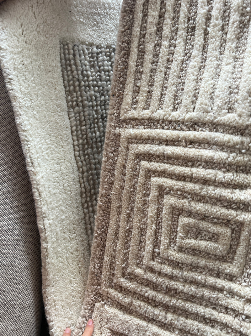ASTRA RUG 200 X 300CM - IVORY / BEIGE