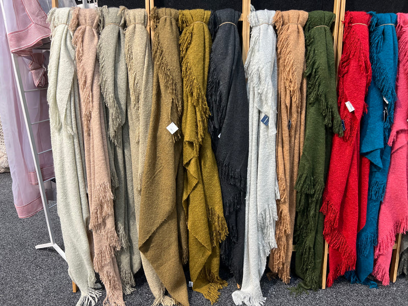 Cosy Throw- Camel