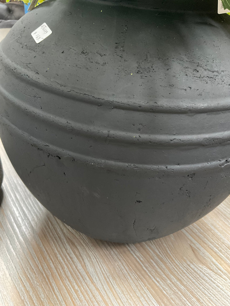 Urn Black Large