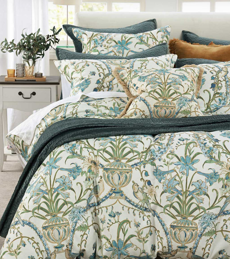 Augusta Duvet Set / King/ 300 Thread Count Pure Cotton Sateen