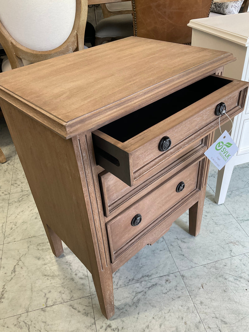 Peninsula Bedside - Natural