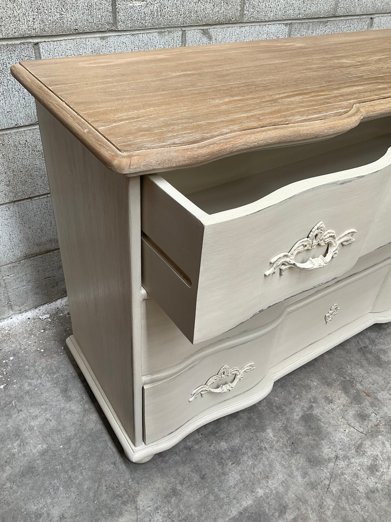 Chateau French Chest Of Drawers XDCCO8 Beige