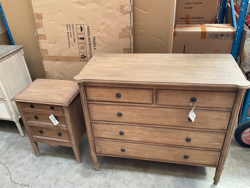 Peninsula Bedside - Natural