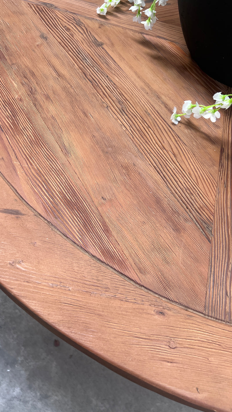 Last One! French Provincial Round 1.2m Dining Table/White leg