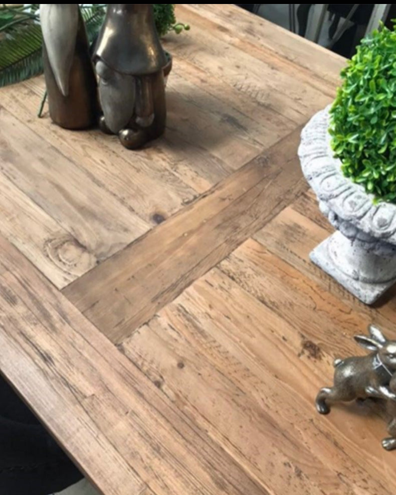 2.4-3m Extended Reclaimed Wood Trestle Dining Table
