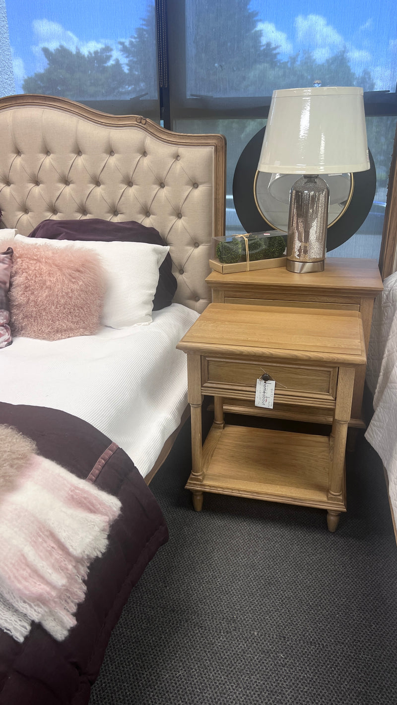 Queen French Villa OAK Bed Natural