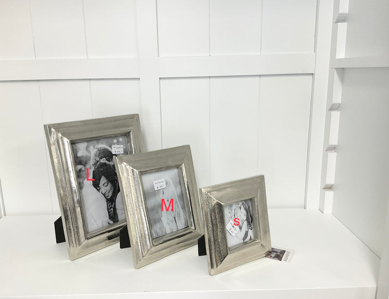 Aluminium Silver 3 Relief Photo Frame/ S