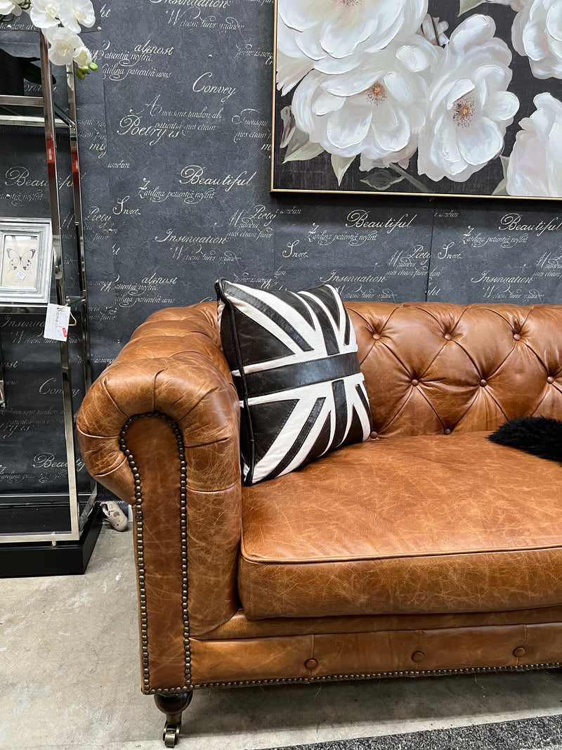 Top Grain Leather Chesterfield 3 seater in Cocoa