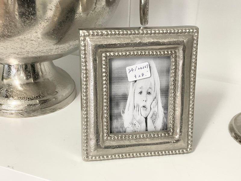 Aluminium Silver Photo Frame / Ball Border/ S