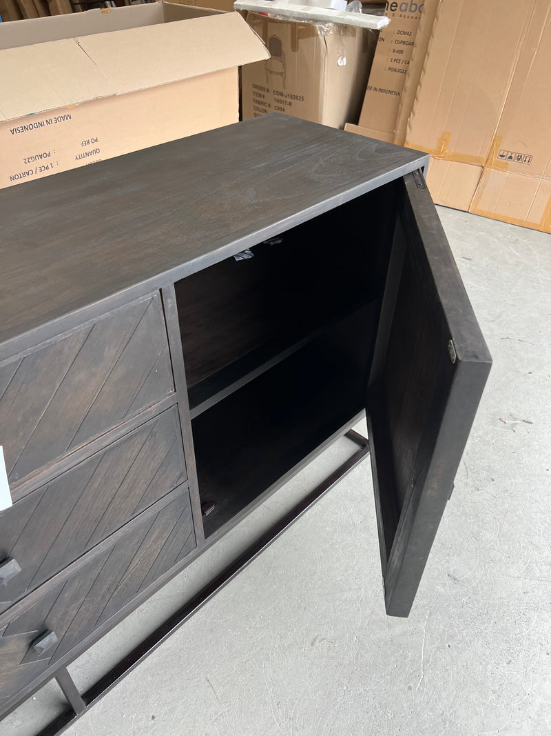 Elton Sideboard DCCO172