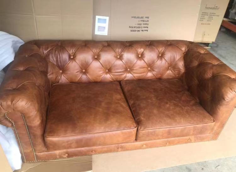 Top Grain Leather Chesterfield 3 seater in Cocoa