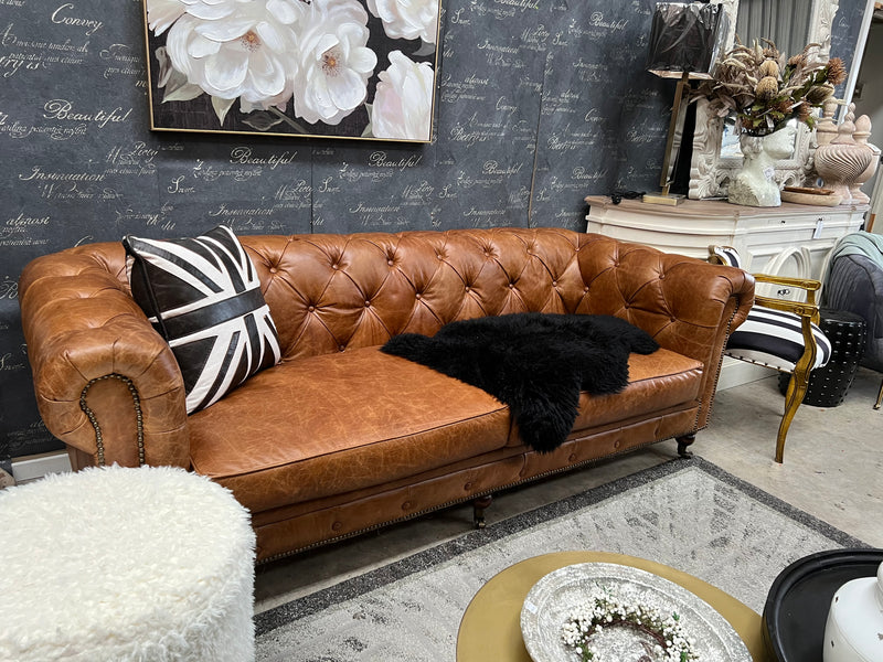 Top Grain Leather Chesterfield 3 seater in Cocoa