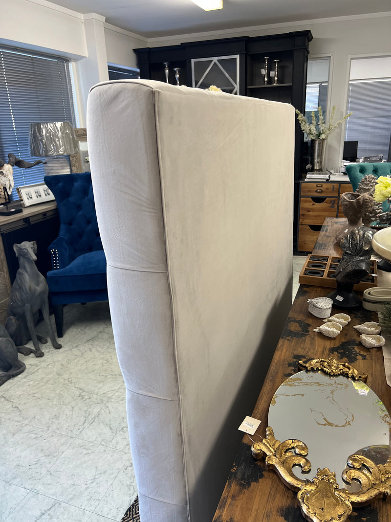 King/ Buttoned Mushroom Velvet 150 cm H Headboard